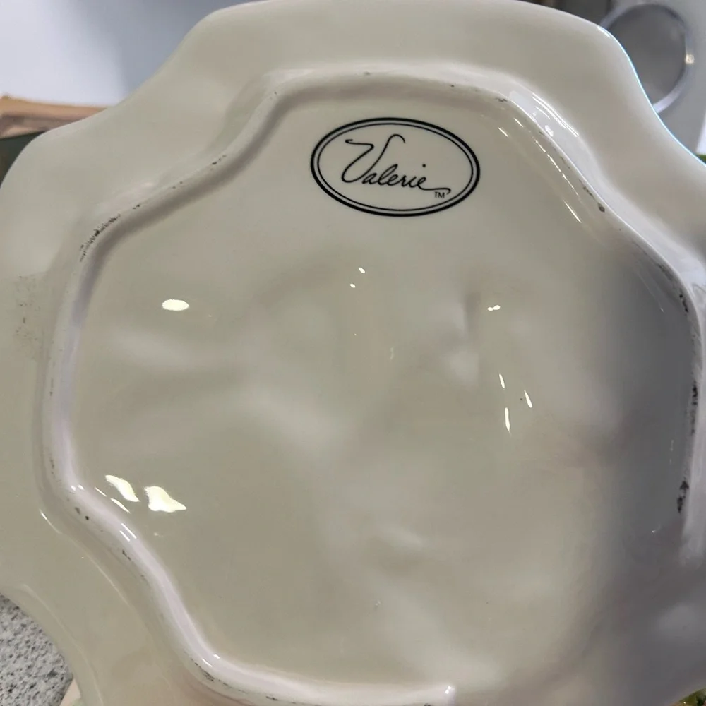 Floral Bunny Ceramic Dinner Plates Set - Picture 3 of 3